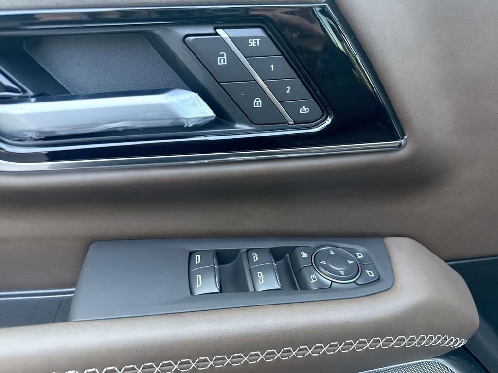New 2026 GMC Yukon XL Denali Ultimate AWD/4WD image 24