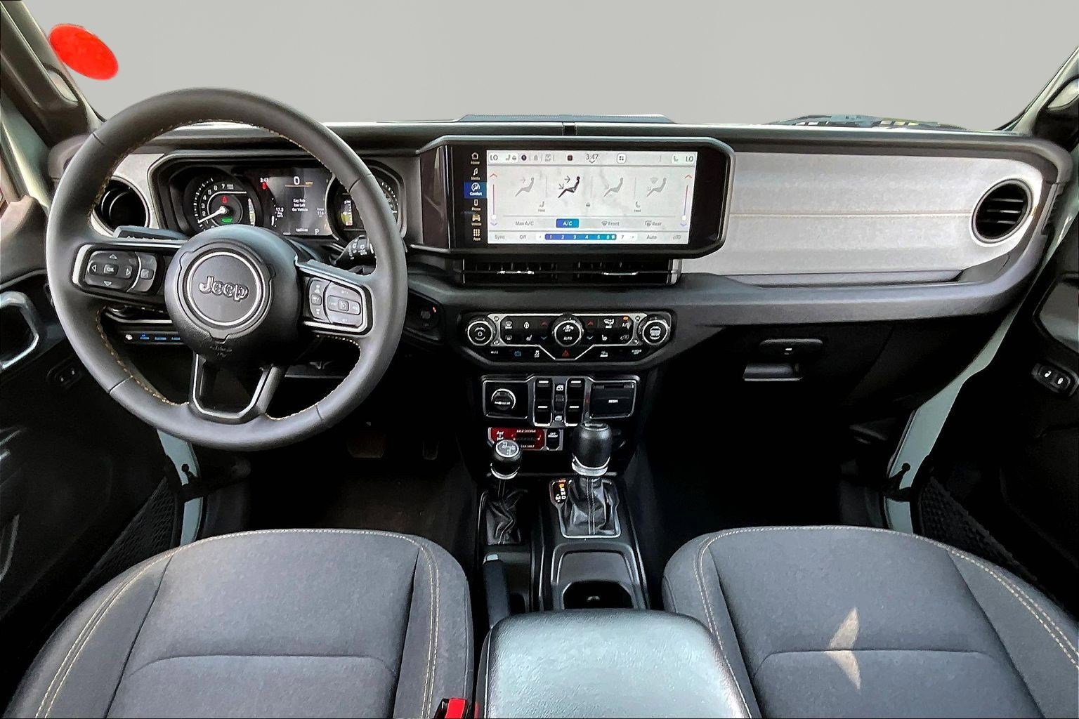 Used 2024 Jeep Wrangler Willys AWD/4WD image 7