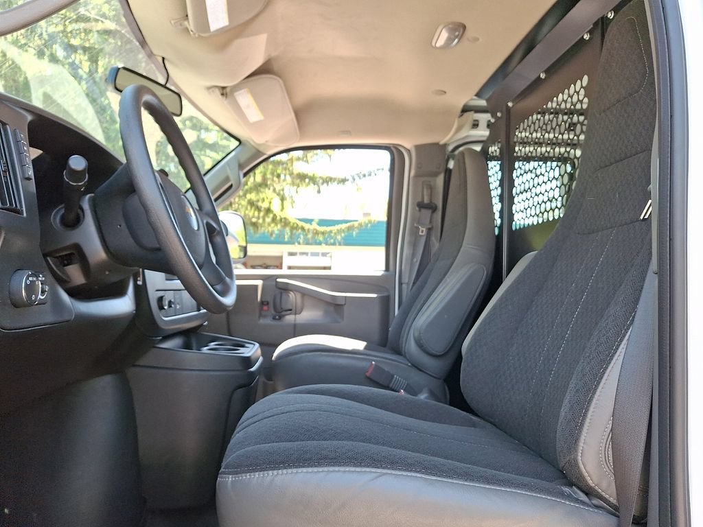 Used 2024 Chevrolet Express 2500 w/ Driver Convenience Package RWD image 13