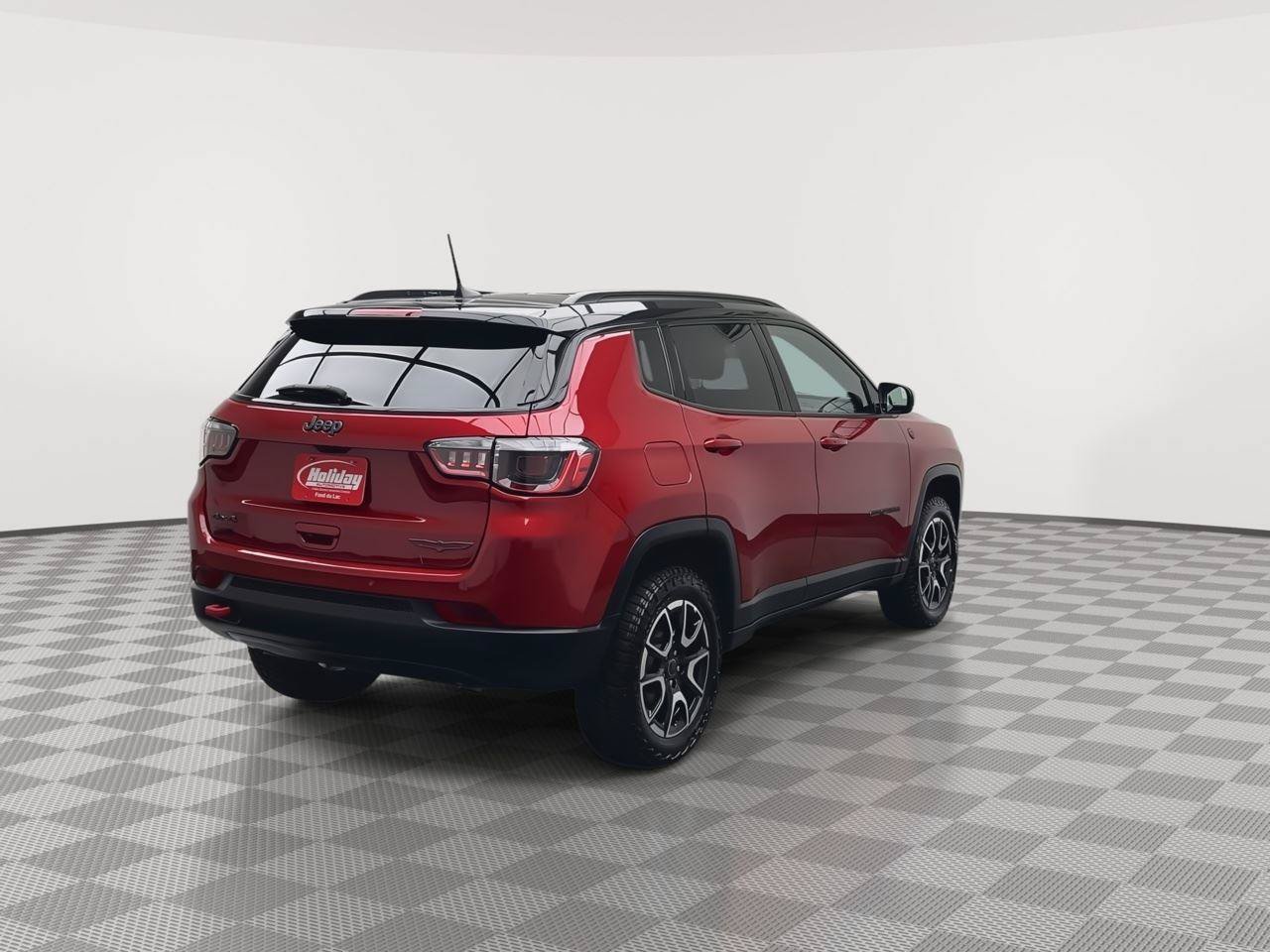 Used 2025 Jeep Compass Trailhawk AWD/4WD image 34