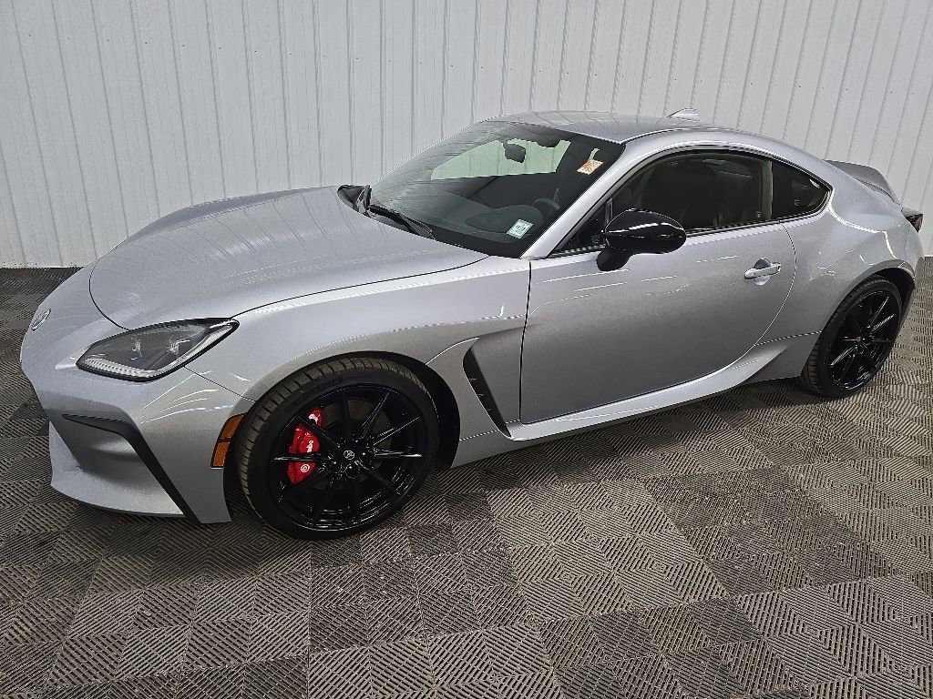 Used 2025 Toyota GR86 Premium w/ Performance Package RWD image 6