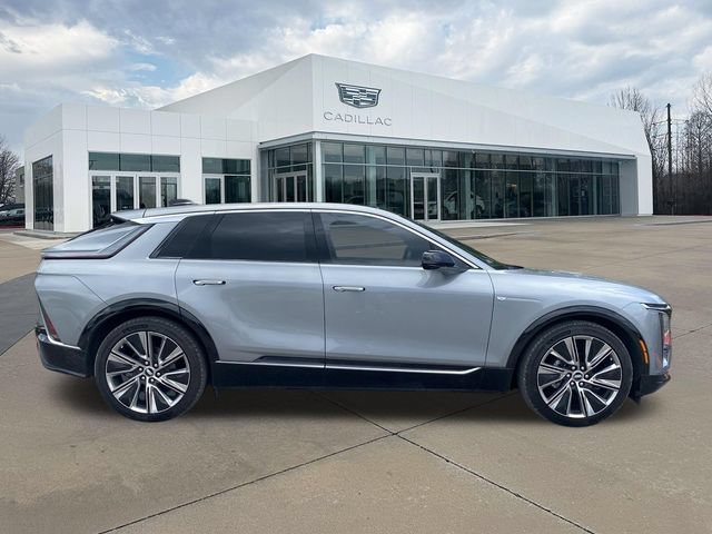 Certified 2026 Cadillac Lyriq Signature Luxury w/ Nappa Leather Package AWD/4WD image 2