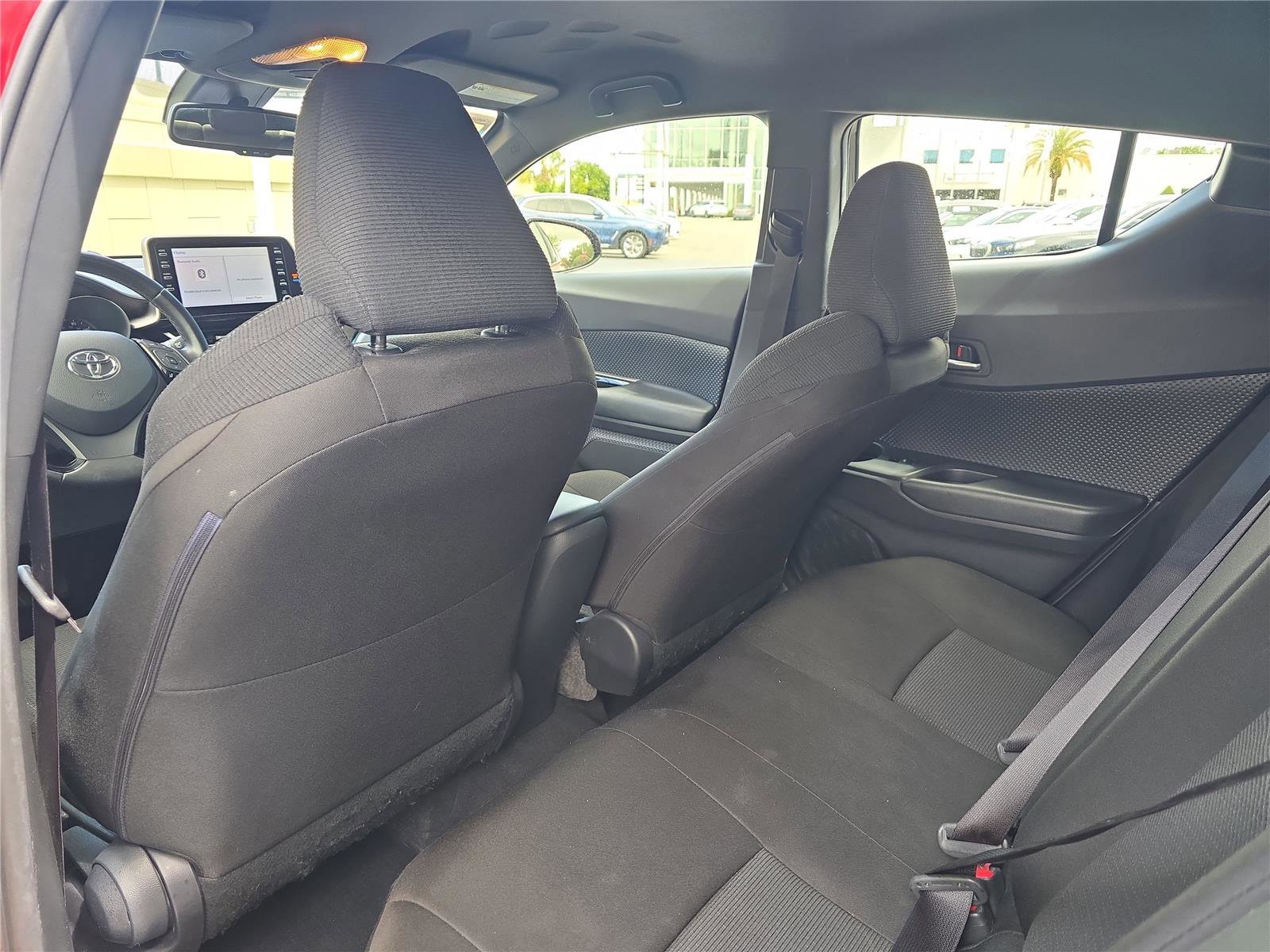 Used 2019 Toyota C-HR XLE image 9