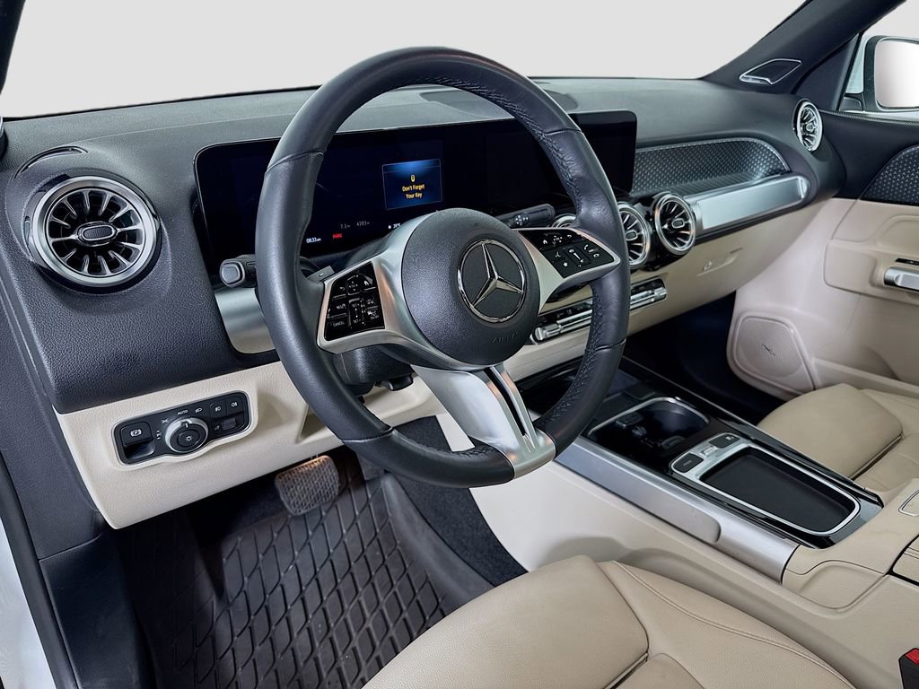 Used 2024 Mercedes-Benz GLB 250 GLB 250 image 9