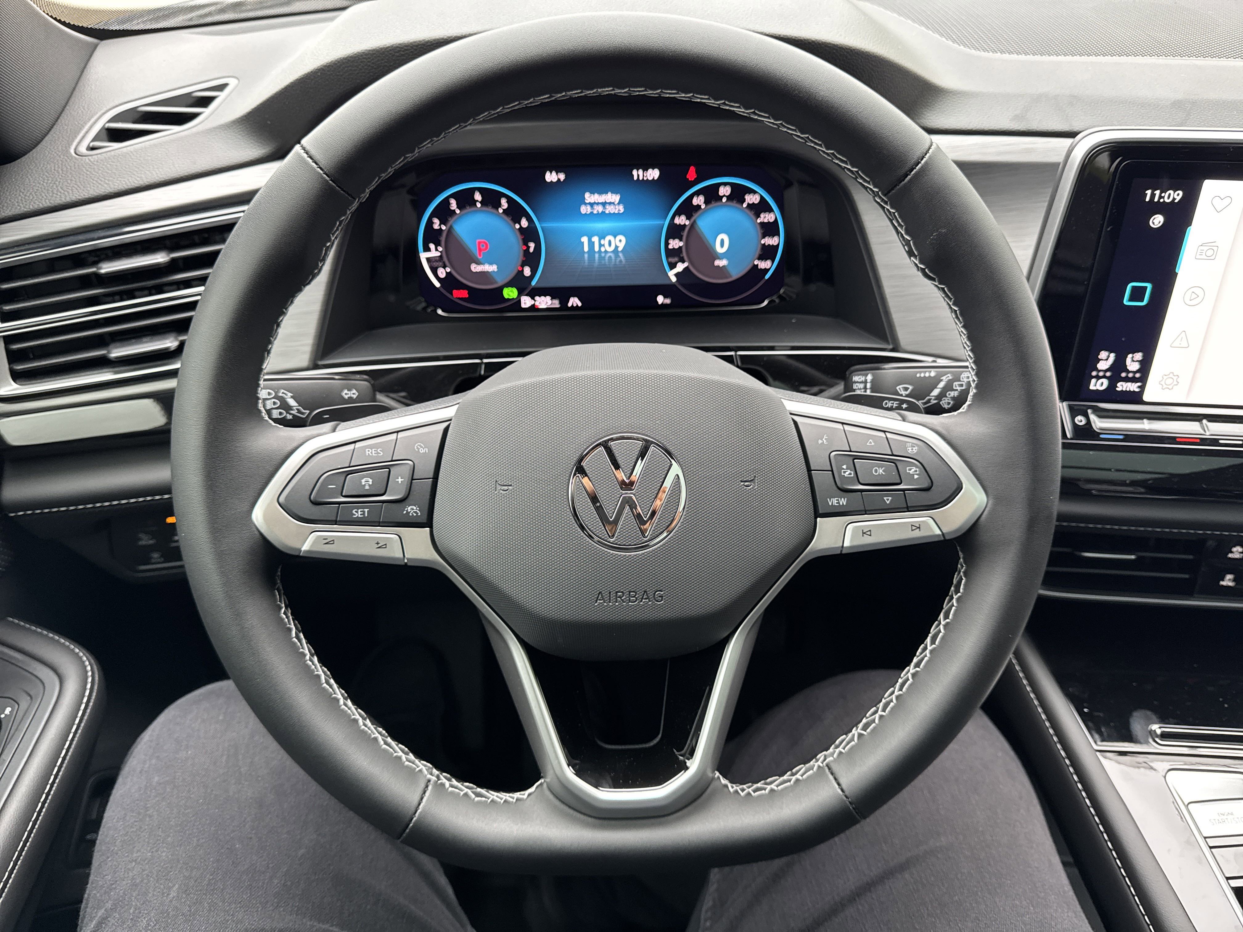 Certified 2026 Volkswagen Atlas Cross Sport SE FWD image 39