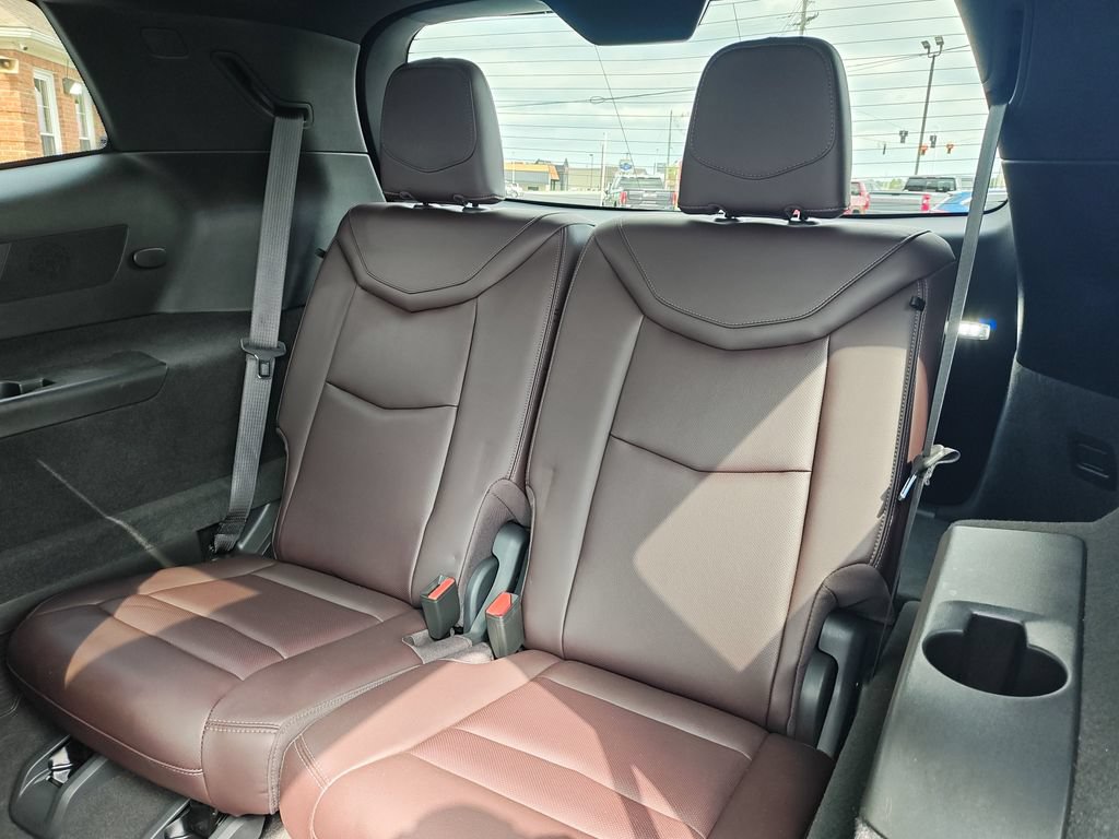 Used 2022 Cadillac XT6 Premium Luxury w/ Technology Package AWD/4WD image 25