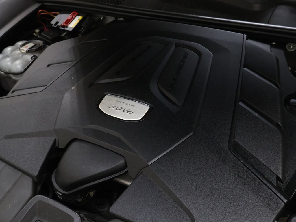 Used 2020 Porsche Cayenne AWD/4WD image 27