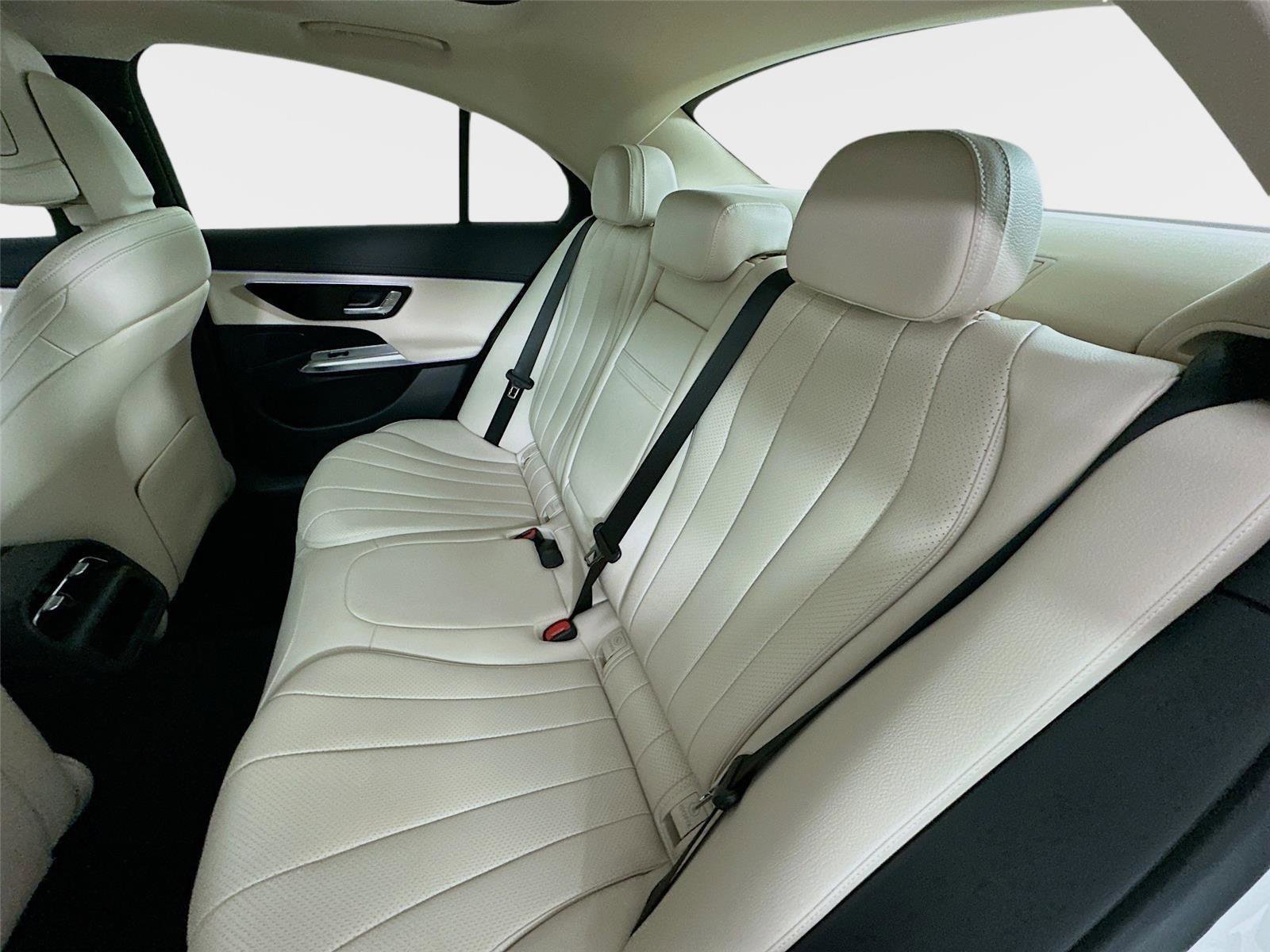 Certified 2026 Mercedes-Benz E 350 4MATIC Sedan image 31