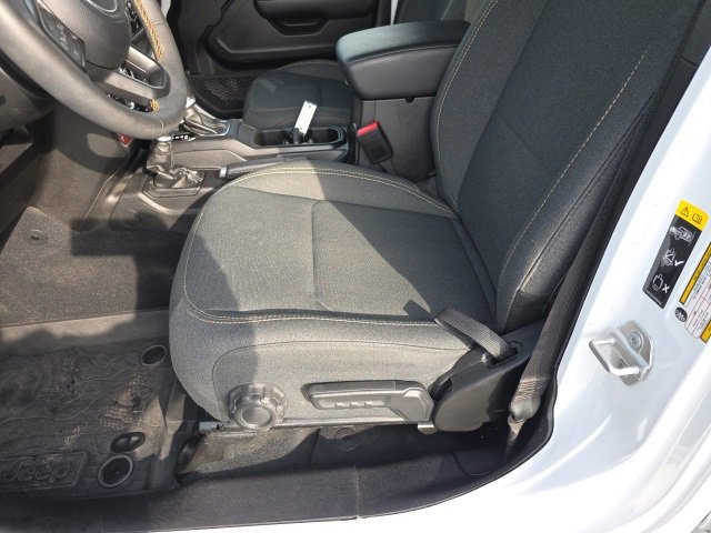 Used 2024 Jeep Wrangler Willys image 14