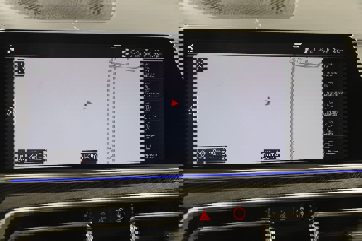 Used 2021 BMW X5 M w/ Executive Package image 9