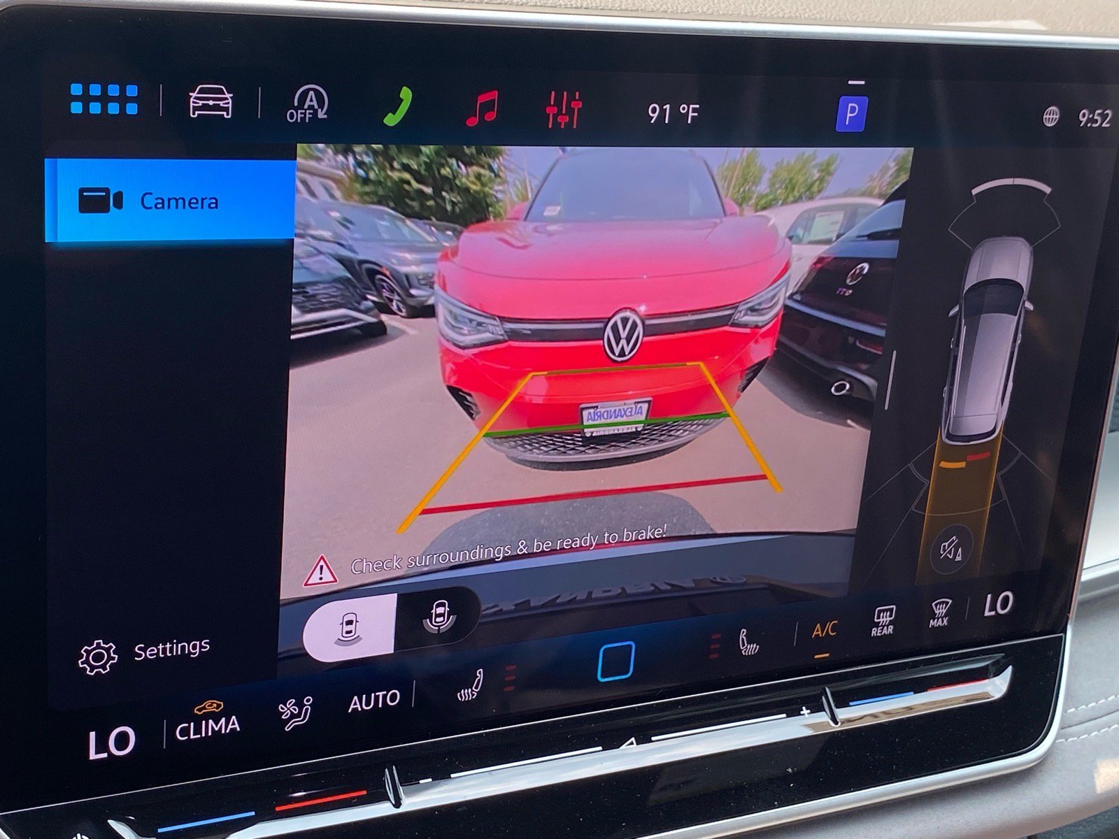 New 2026 Volkswagen Tiguan SE R-Line AWD/4WD image 8