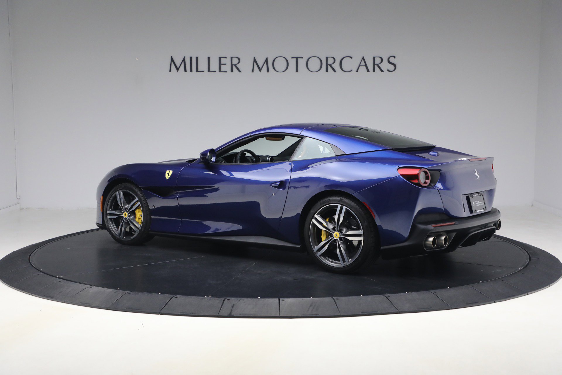 Certified 2020 Ferrari Portofino RWD image 26