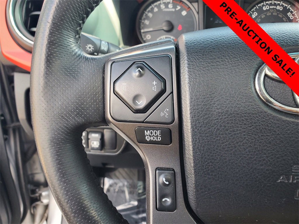 Used 2017 Toyota Tacoma TRD Sport image 23