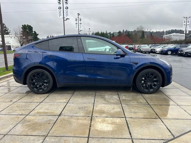 Used 2021 Tesla Model Y Long Range image 8