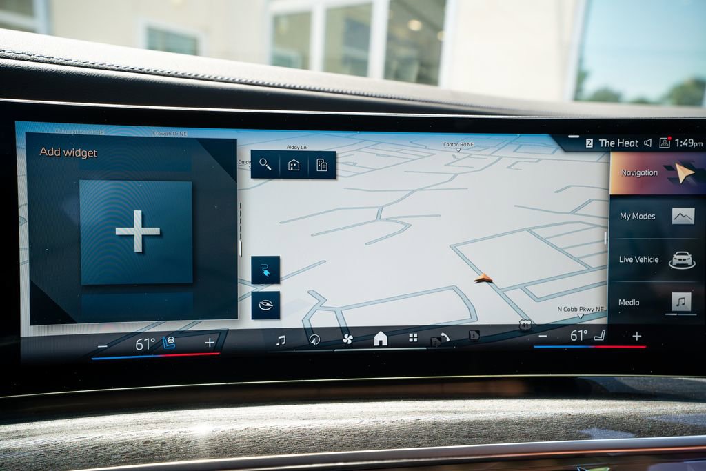 Used 2023 BMW i7 xDrive60 AWD/4WD image 37