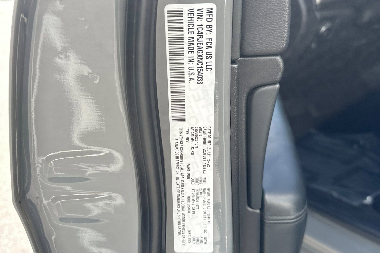 Used 2022 Jeep Grand Cherokee Laredo X image 36