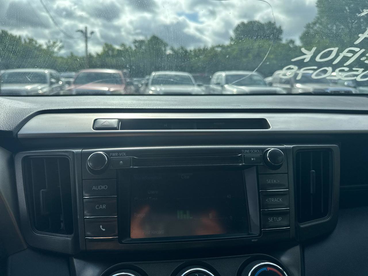 Used 2015 Toyota RAV4 LE FWD image 13