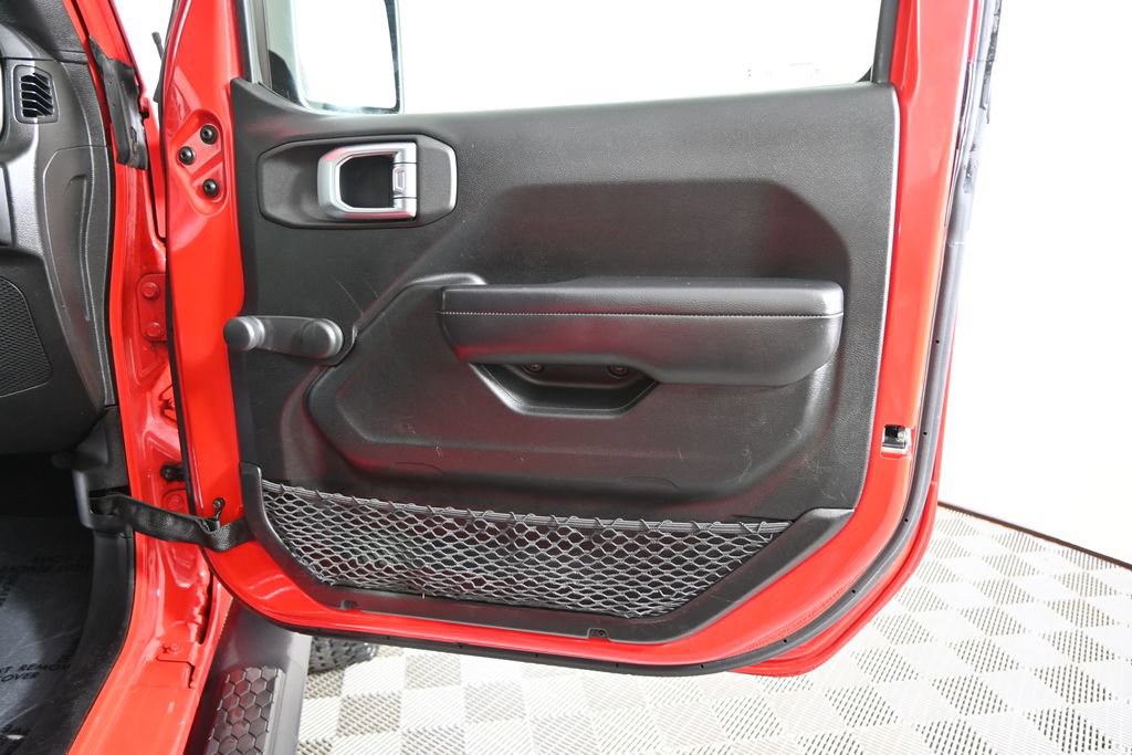 Used 2020 Jeep Wrangler Sport AWD/4WD image 13