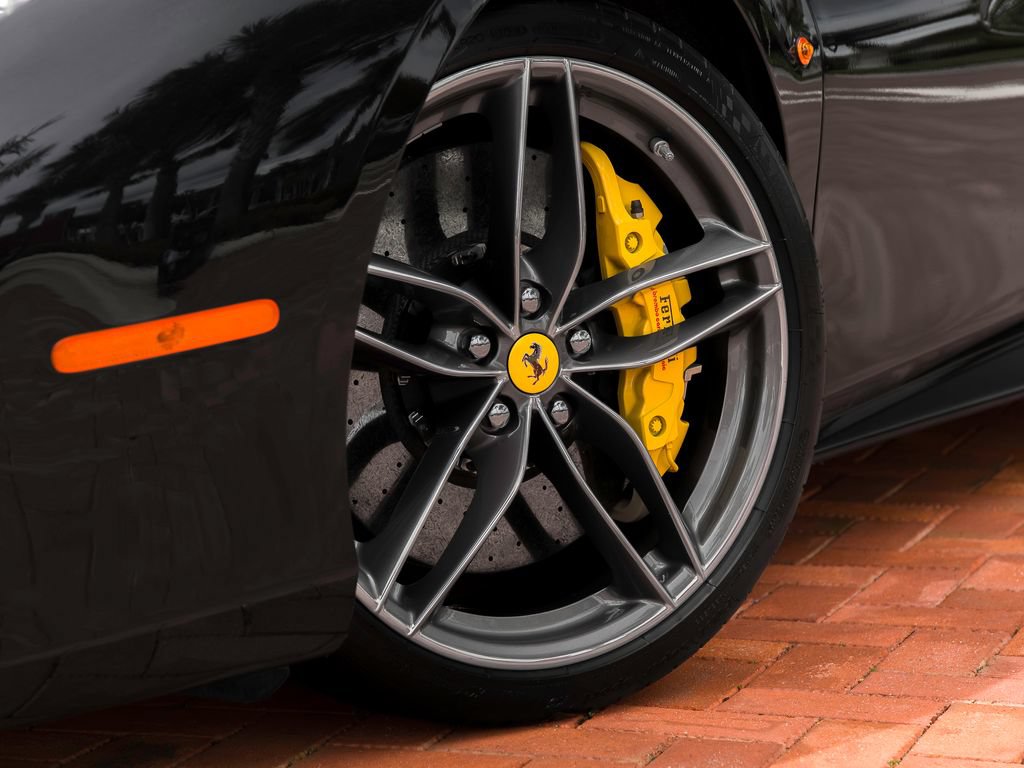 Certified 2018 Ferrari 488 Spider RWD image 25