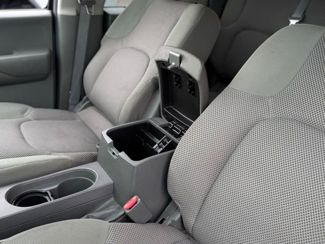 Used 2014 Nissan Frontier SV image 31
