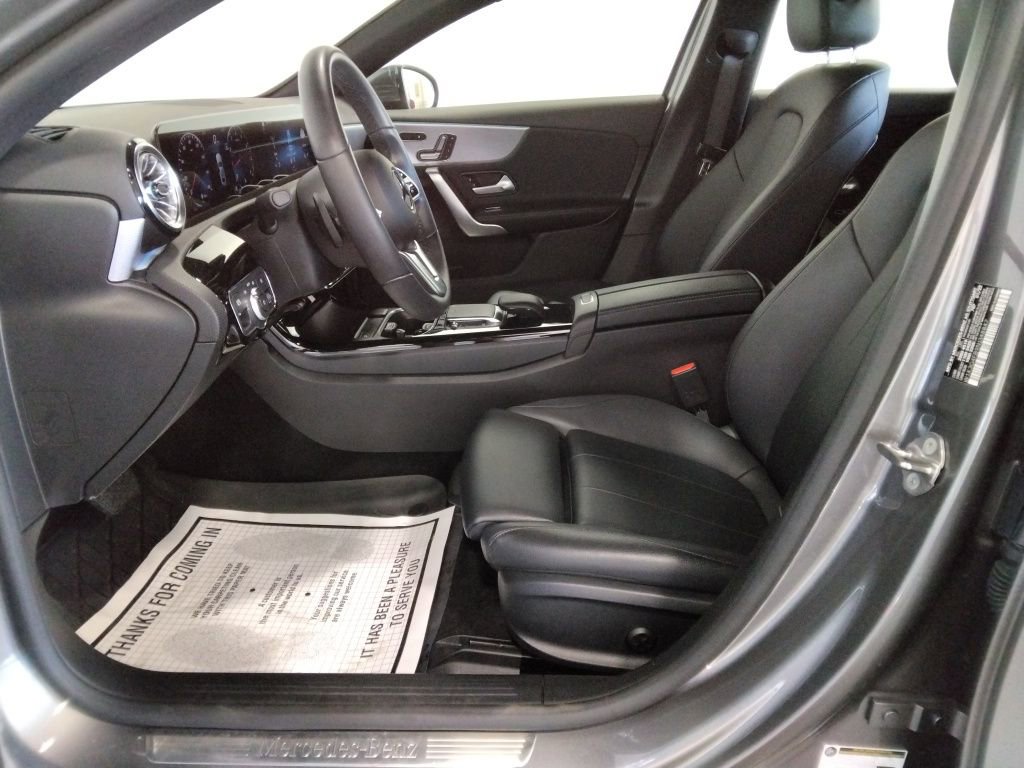 Used 2022 Mercedes-Benz A 220 A 220 image 32