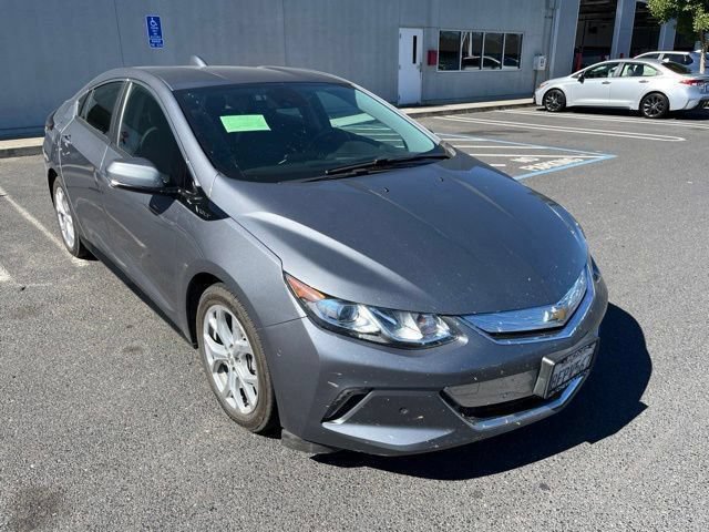 Used 2018 Chevrolet Volt Premier w/ Driver Confidence Package FWD image 3