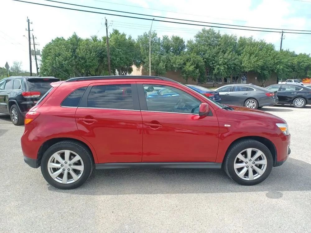 Used 2013 Mitsubishi Outlander Sport SE image 5