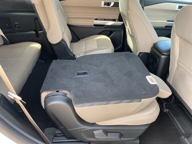 Used 2023 Ford Explorer XLT image 60