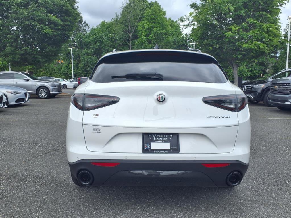 New 2025 Alfa Romeo Stelvio Sprint w/ Convenience Package AWD/4WD image 19