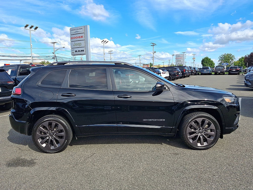 Used 2020 Jeep Cherokee High Altitude AWD/4WD image 32