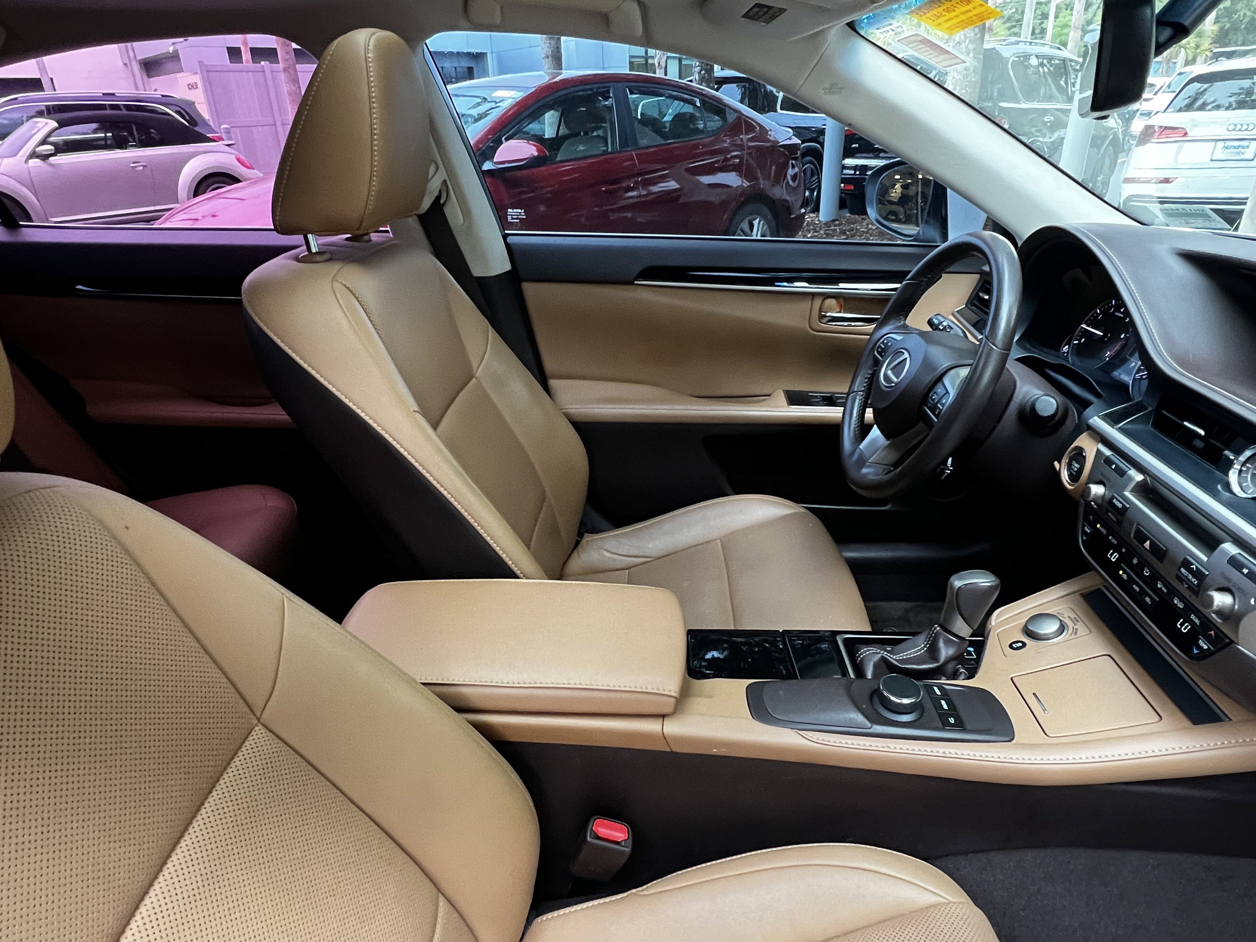 Used 2016 Lexus ES 350 w/ Accessory Package FWD image 47