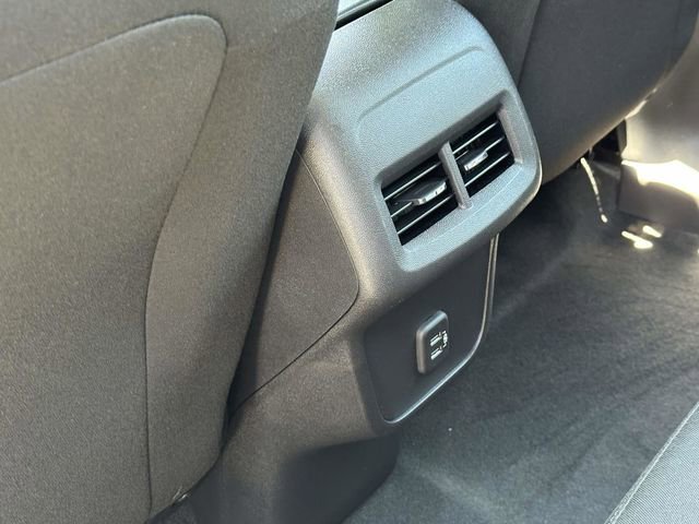 Used 2024 Chevrolet Equinox LS w/ Driver Confidence II Package FWD image 18