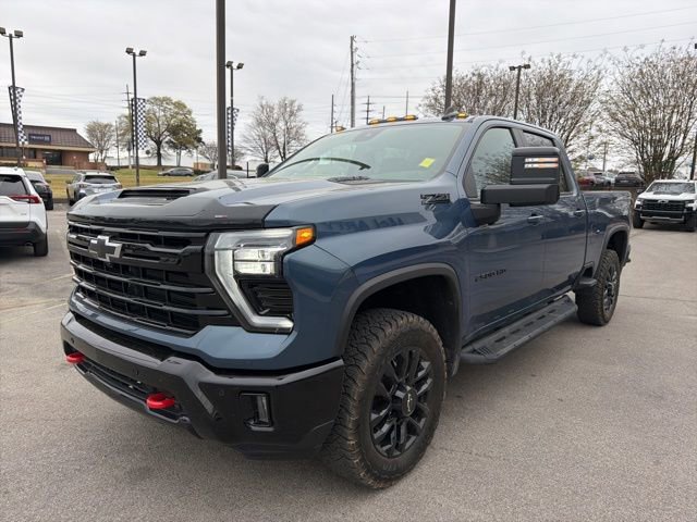 Used 2025 Chevrolet Silverado 2500 LT w/ Trail Boss Package image 8