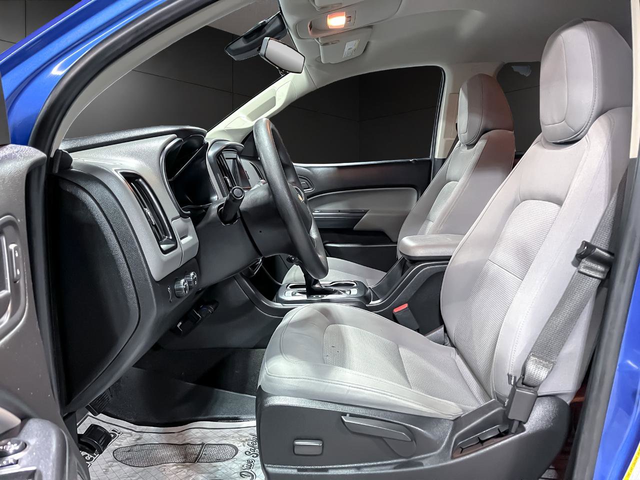 Used 2018 Chevrolet Colorado W/T w/ WT Convenience Package image 9