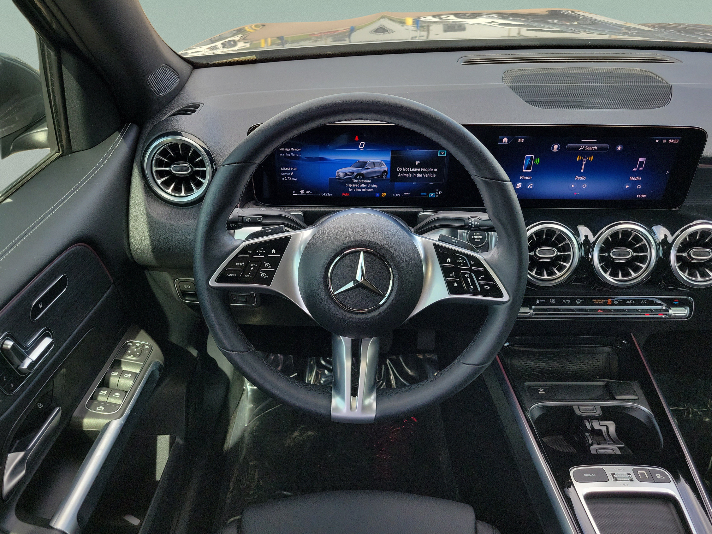 Used 2026 Mercedes-Benz GLB 250 image 13