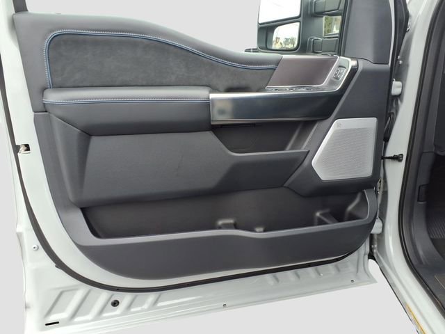 Used 2026 Ford F450 Platinum w/ FX4 Off-Road Package image 24