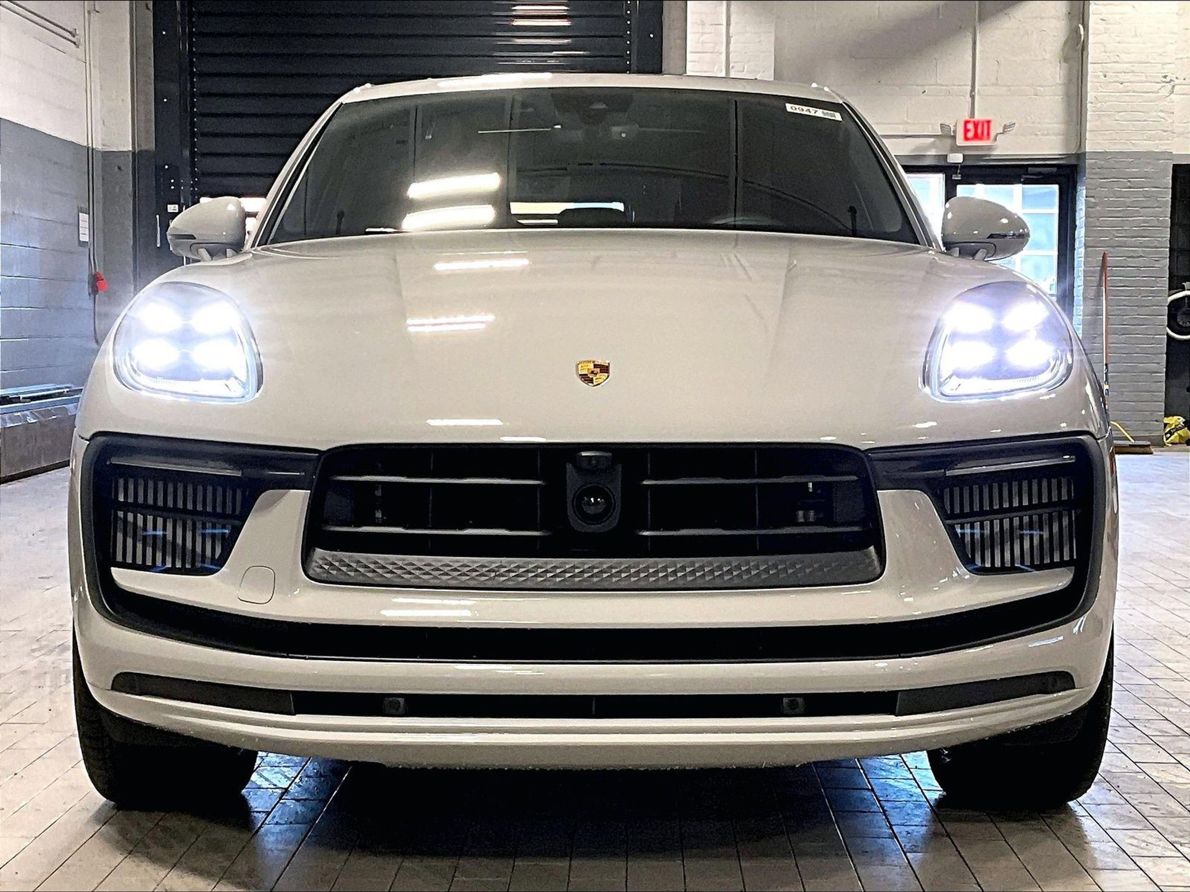 New 2026 Porsche Macan S image 22