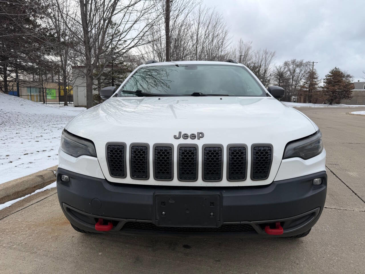 Used 2020 Jeep Cherokee Trailhawk AWD/4WD image 2