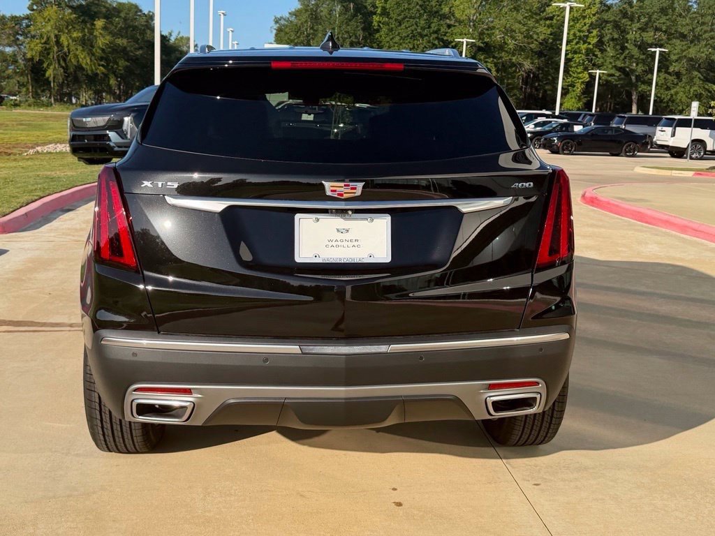 New 2026 Cadillac XT5 Premium Luxury w/ Driver Assist Package FWD image 5