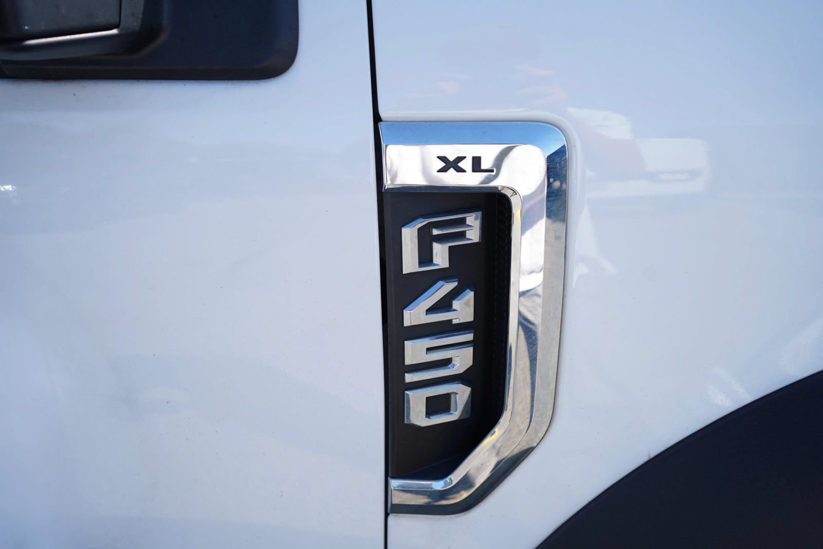 Used 2018 Ford F450 XL w/ Power Equipment Group RWD image 26