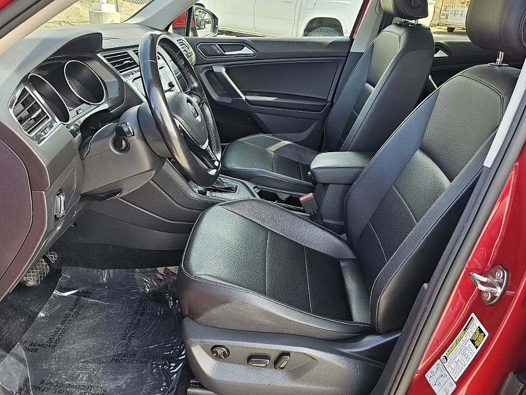 Used 2018 Volkswagen Tiguan SEL FWD image 27