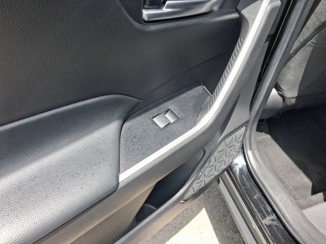 Used 2023 Toyota RAV4 XLE w/ Convenience Package FWD image 9