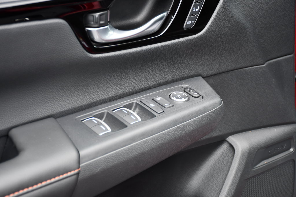 Used 2025 Honda CR-V Sport Touring image 15