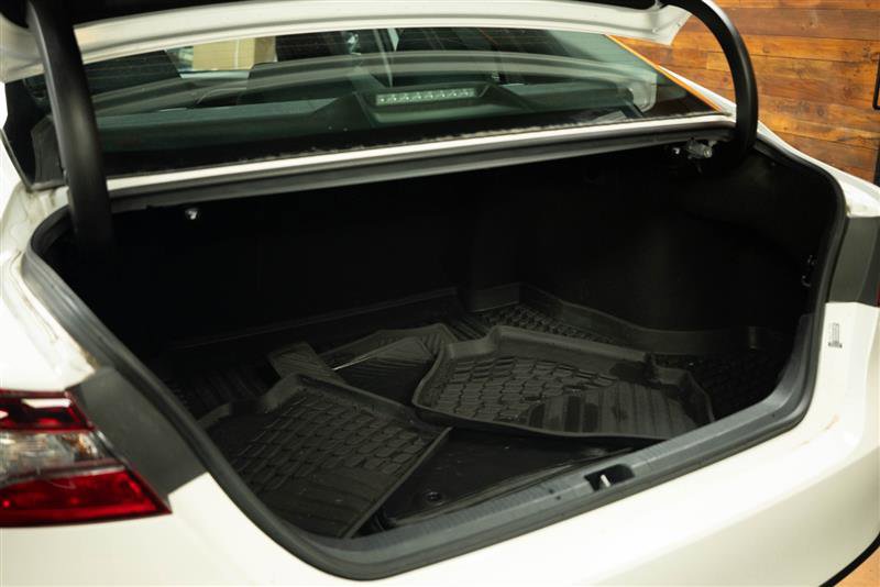 Used 2023 Toyota Camry LE FWD image 7