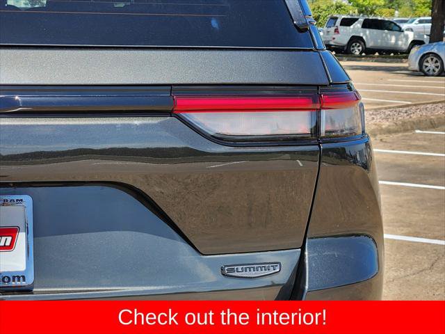 Certified 2024 Jeep Grand Cherokee Summit AWD/4WD image 16