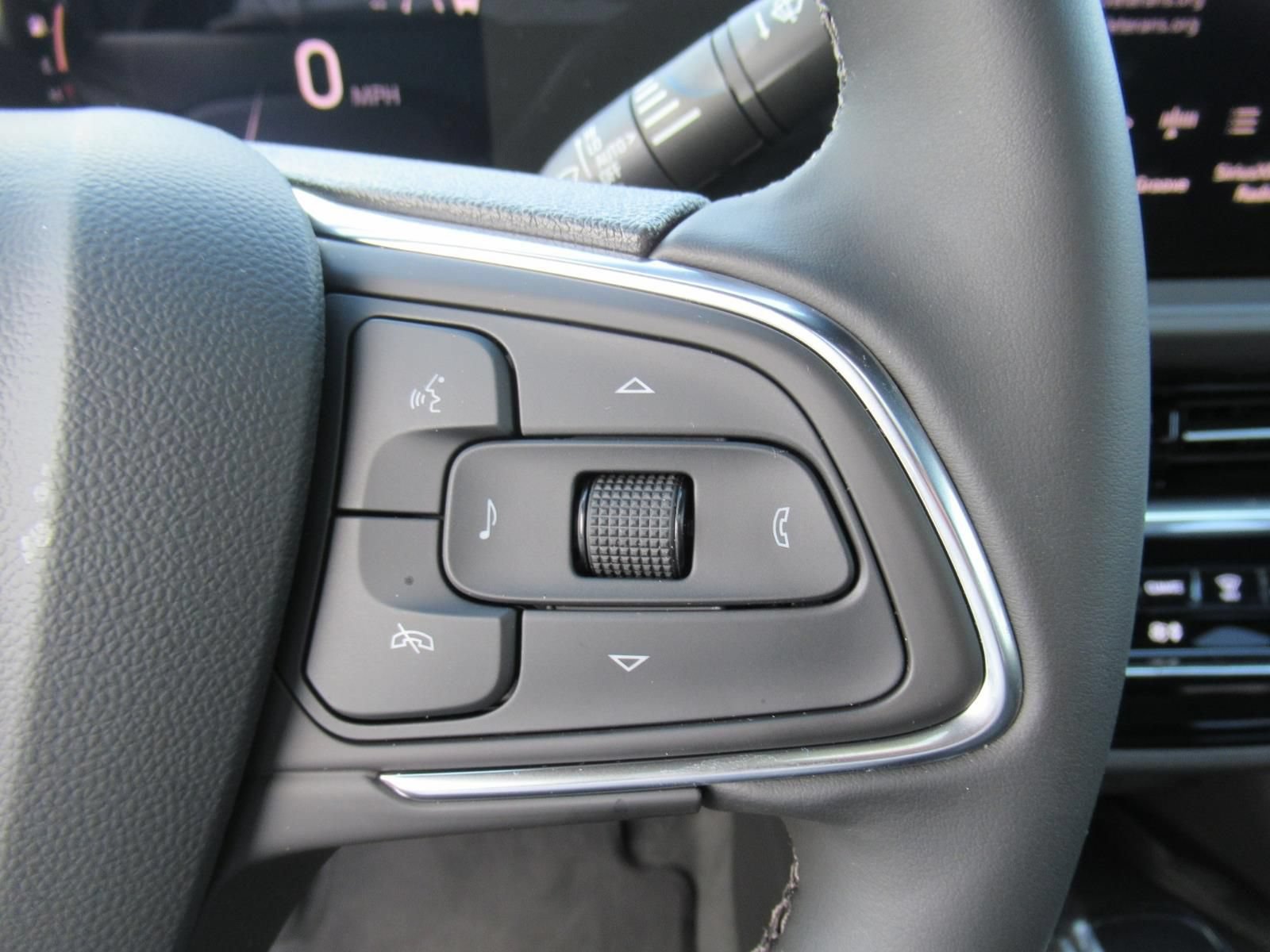 New 2026 Buick Envista Sport Touring FWD image 24