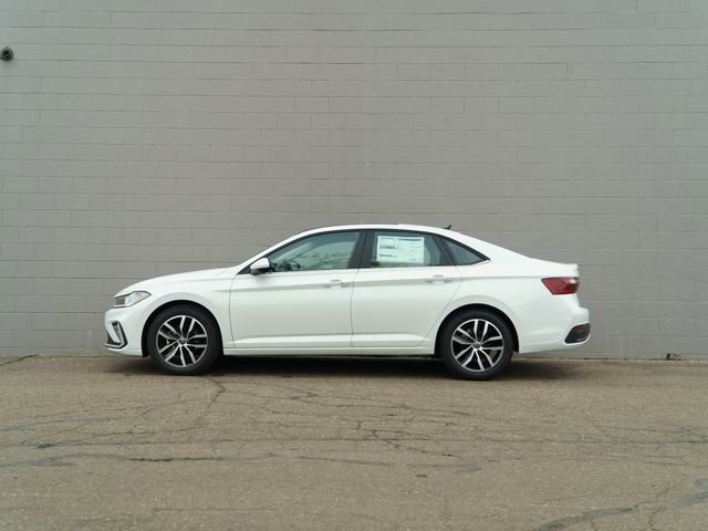 New 2026 Volkswagen Jetta SE FWD image 3