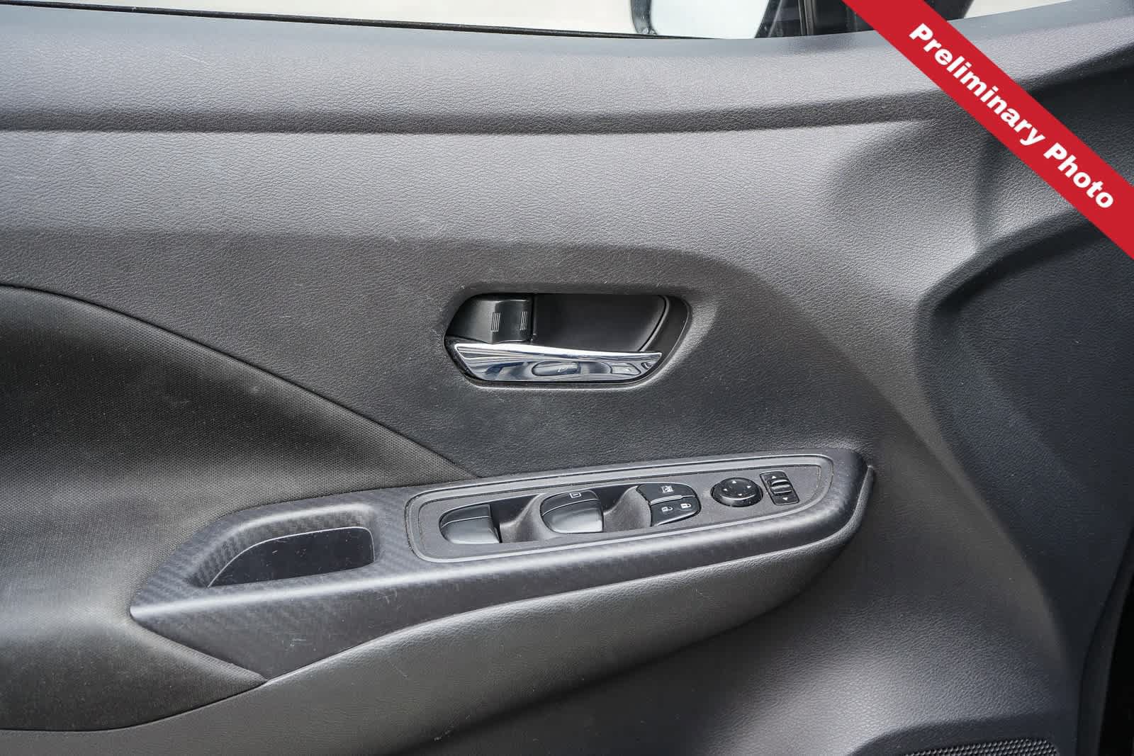 Used 2021 Nissan Versa SV FWD image 16