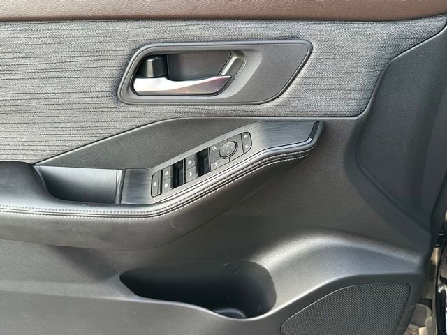 Certified 2023 Nissan Rogue SV AWD/4WD image 21
