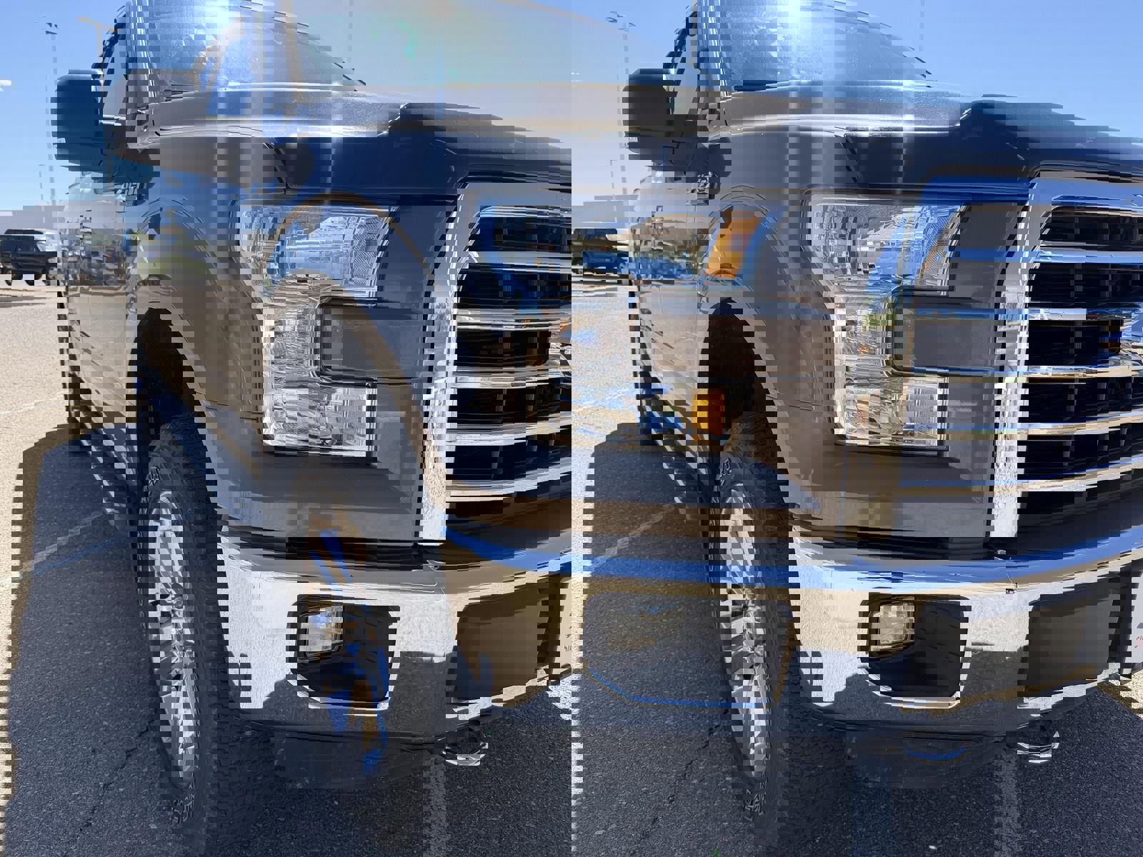 Used 2015 Ford F150 XLT w/ Equipment Group 302A Luxury AWD/4WD image 17